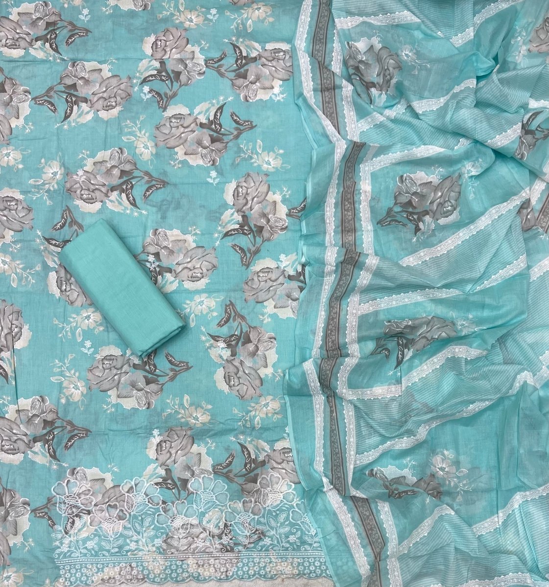 Premium Chikankari Pure Cotton Suit Set - Yanchi