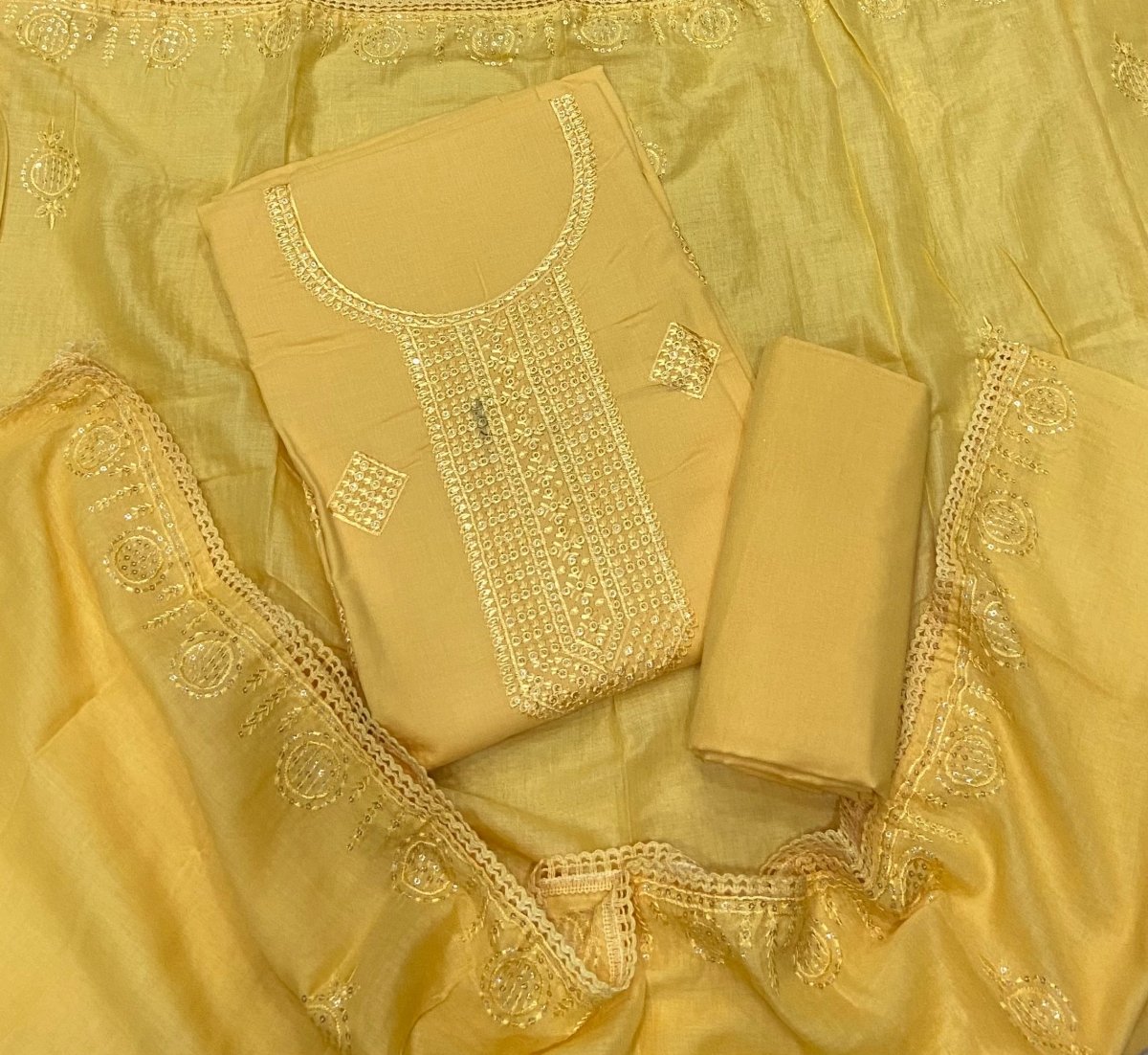 Premium Chikankari Pure Cotton Suit Set - Yanchi