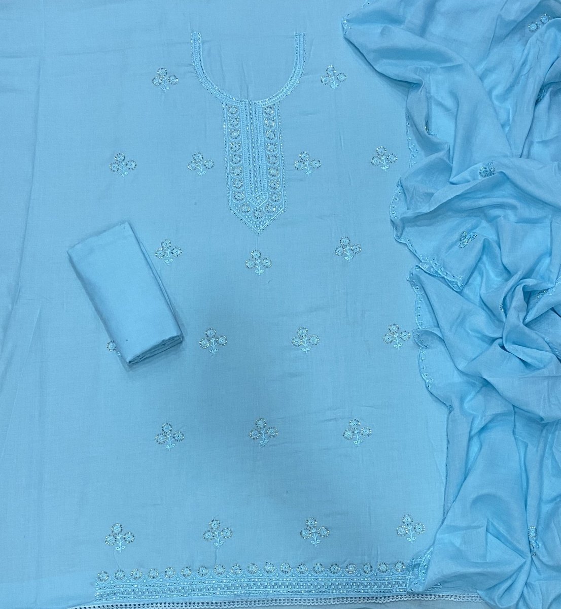 Premium Chikankari Pure Cotton Suit Set - Yanchi