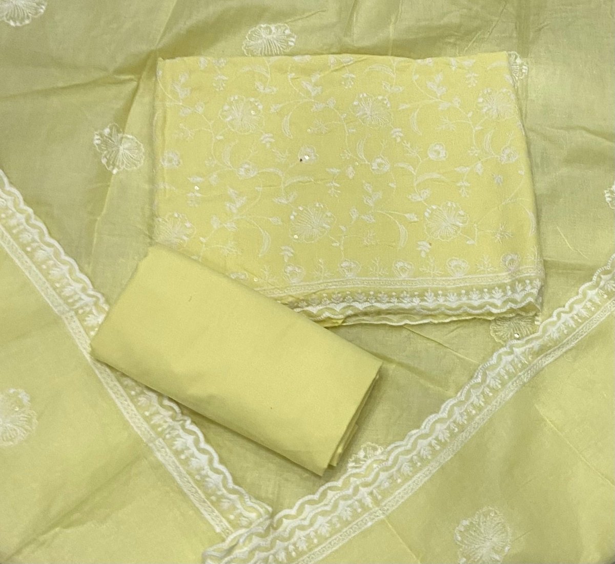 Premium Chikankari Pure Cotton Suit Set - Yanchi