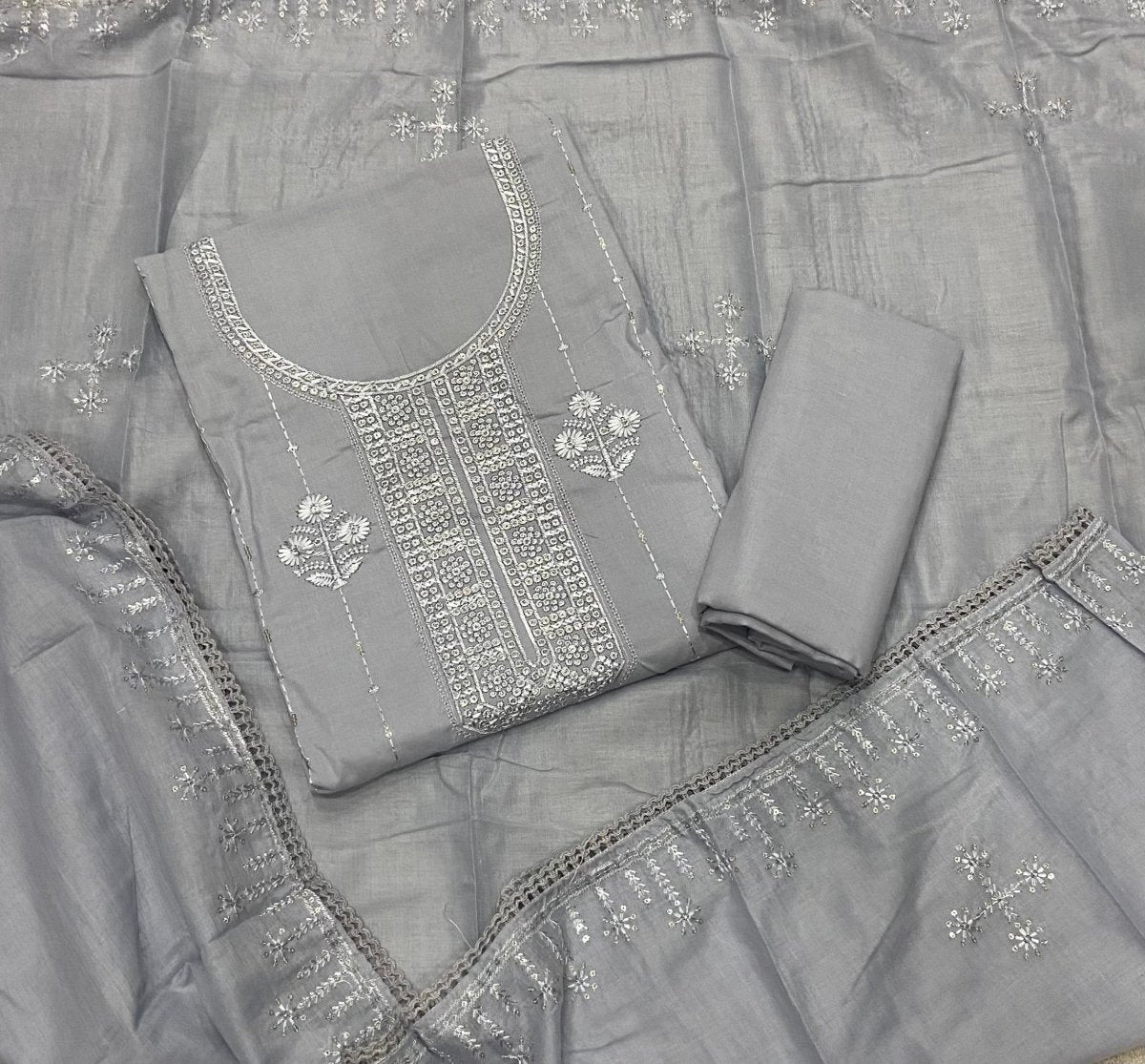 Premium Chikankari Pure Cotton Suit Set - Yanchi