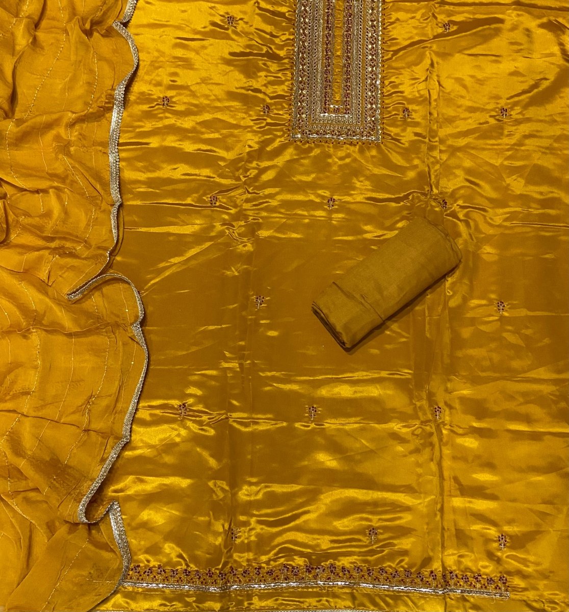 Premium Glass Organza Suit Set with Zari & Cutdana Work - Yanchi