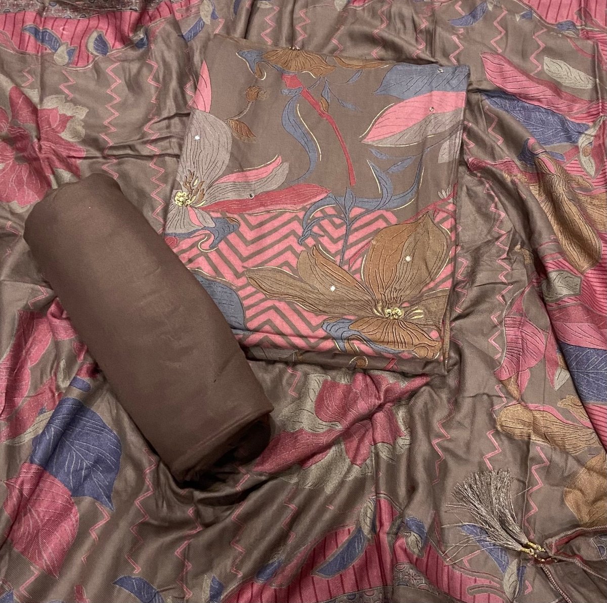 Premium Winter Pashmina Digital Print Suit Set with mirror Work(142vol) - Yanchi