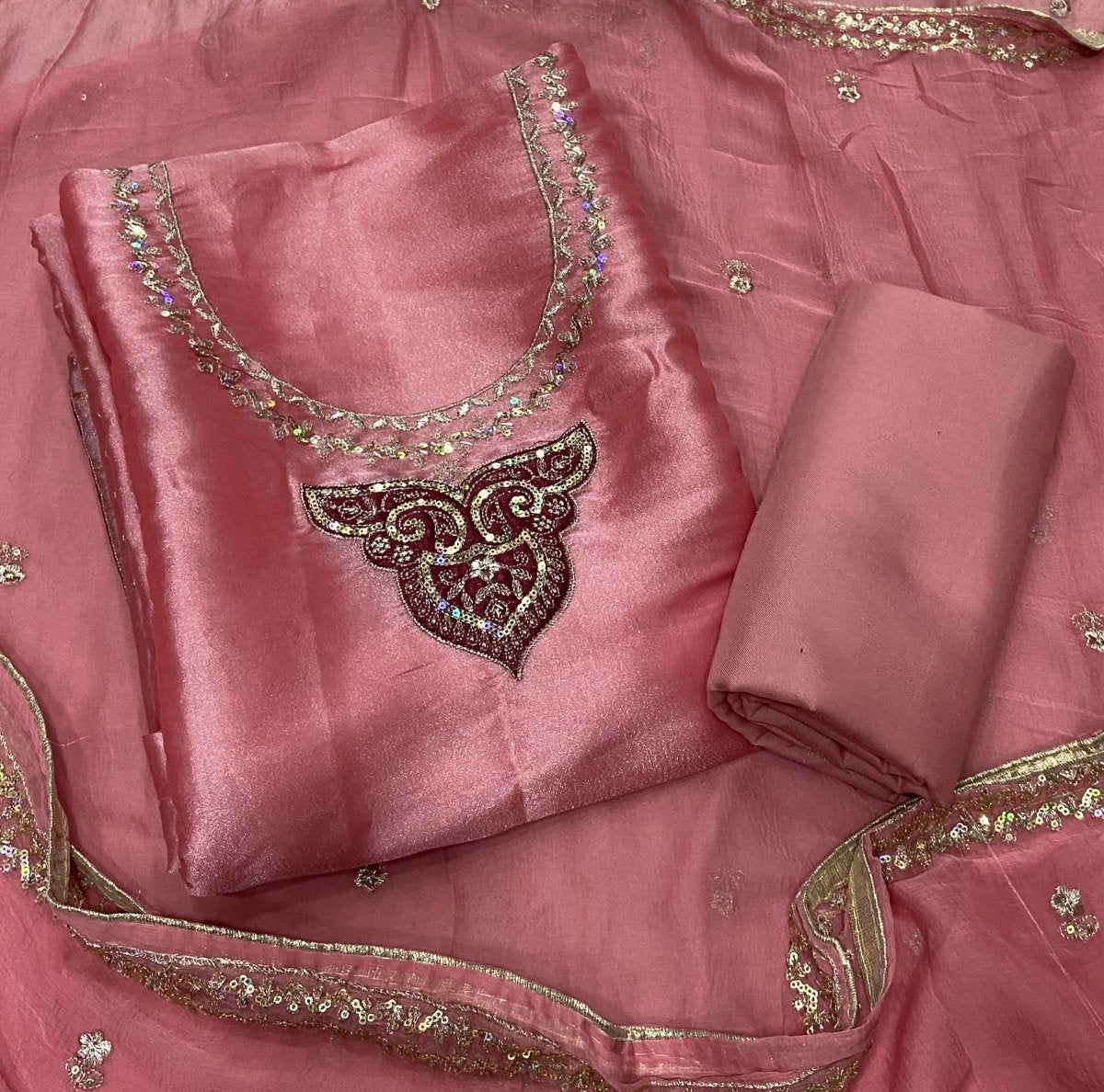 Pure Viscose Shimmer Suit Set with Sequence & Zari Thread Work - Yanchi