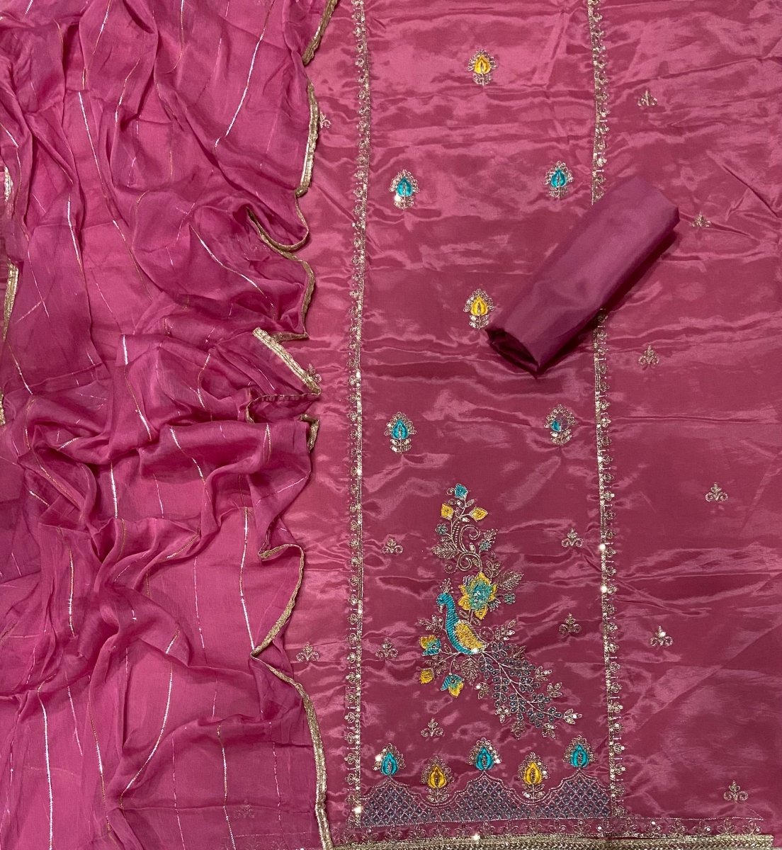 Radiant Gold Crush Suit Set with Zari Thread & Sequins Work - Yanchi