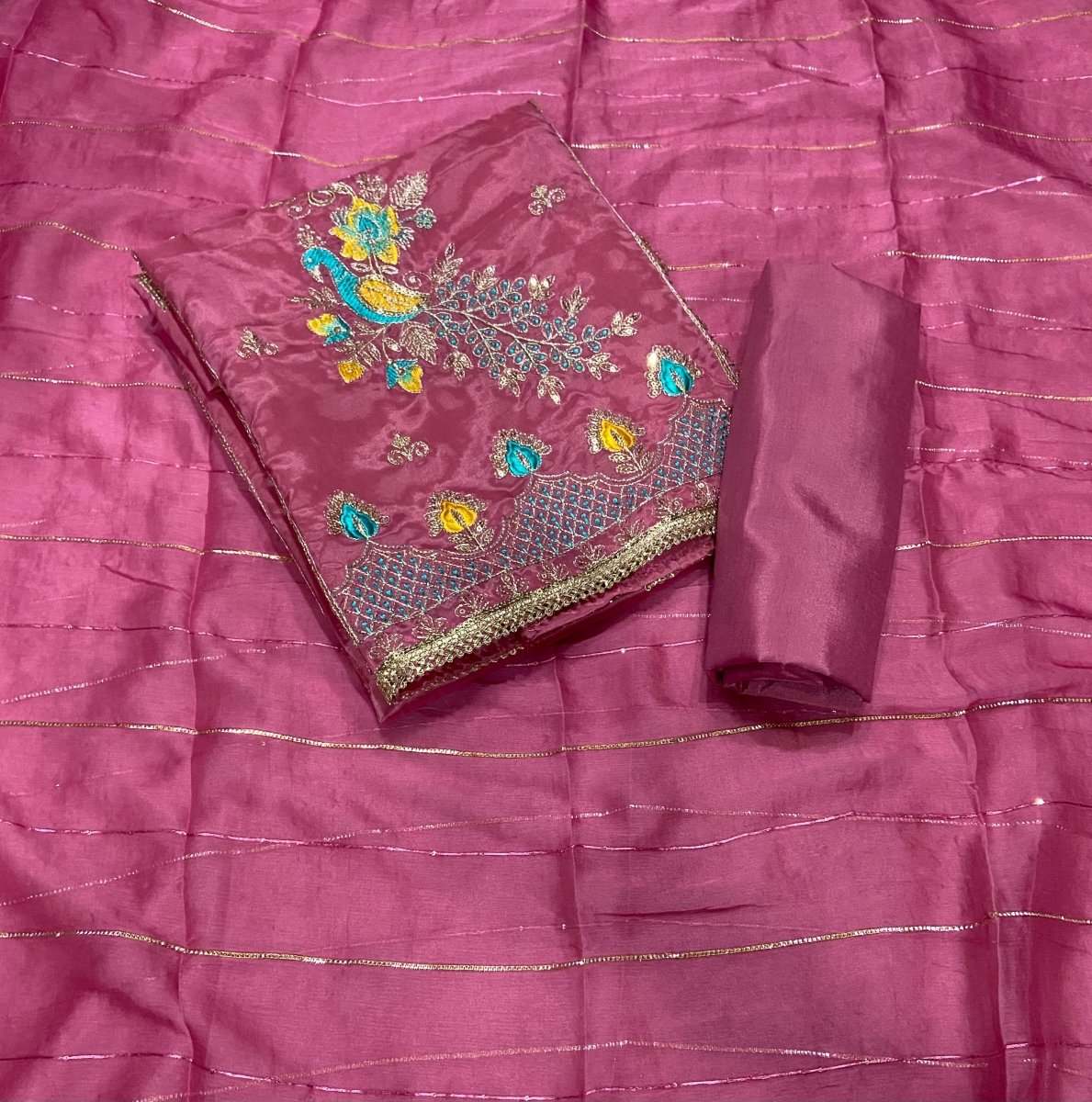 Radiant Gold Crush Suit Set with Zari Thread & Sequins Work - Yanchi