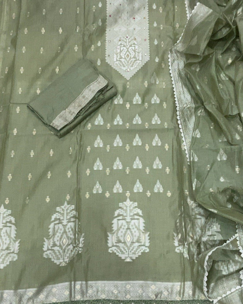 Pure Jamdani Silk Embroidery Suit Set